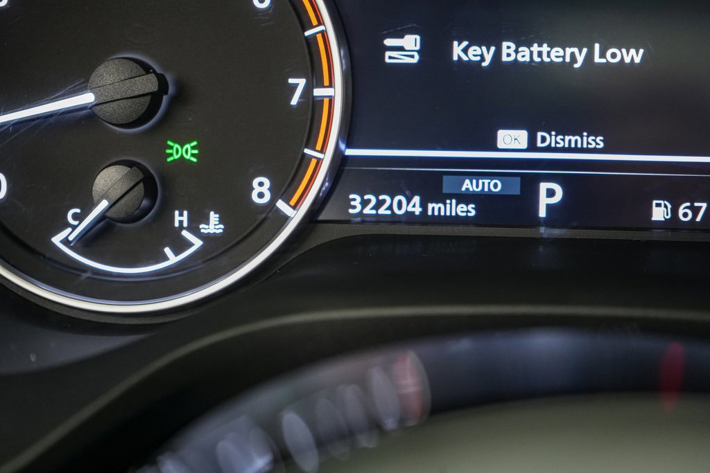 Used 2023 Nissan Rogue SV w/ SV Premium Package image 17