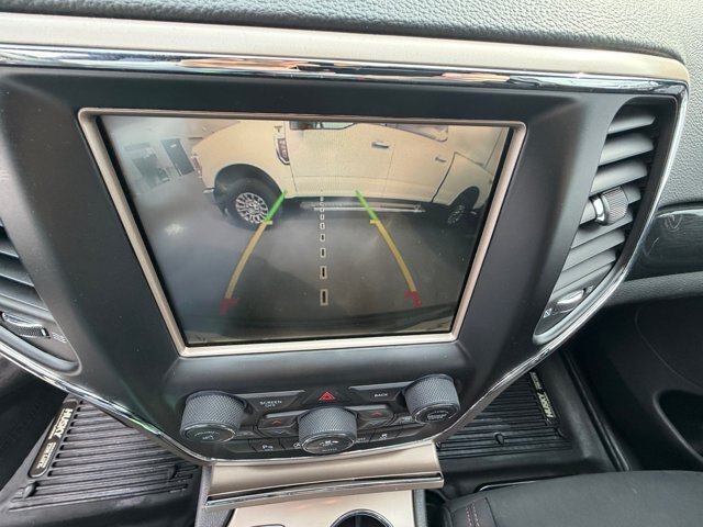 Used 2017 Jeep Grand Cherokee Laredo AWD/4WD image 29