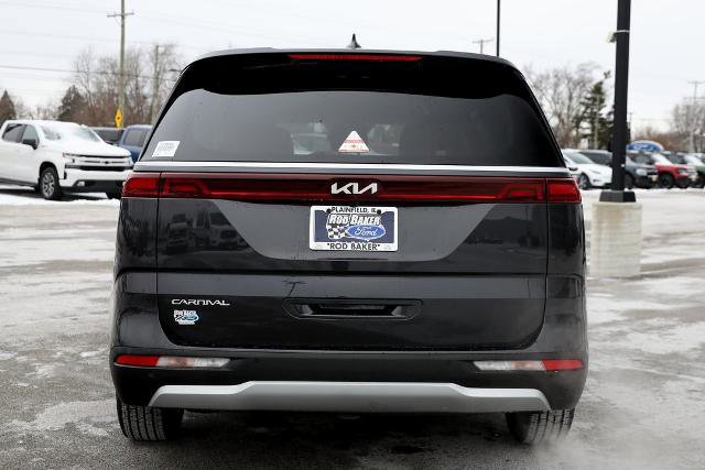 Used 2024 Kia Carnival LX image 6