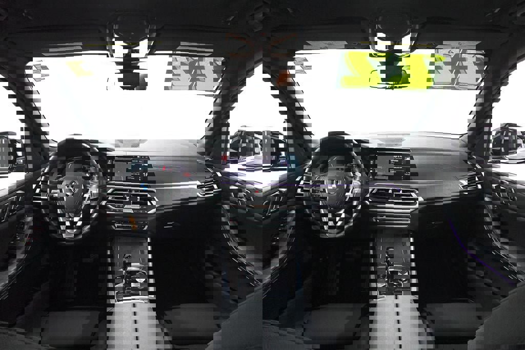 Used 2022 BMW X5 xDrive40i w/ Parking Assistance Package image 7