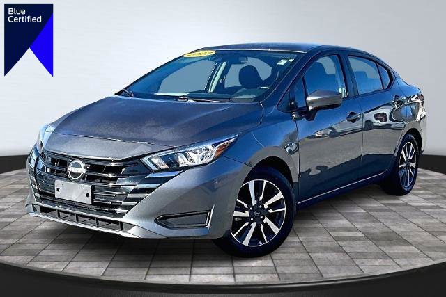 Used 2023 Nissan Versa SV image 1