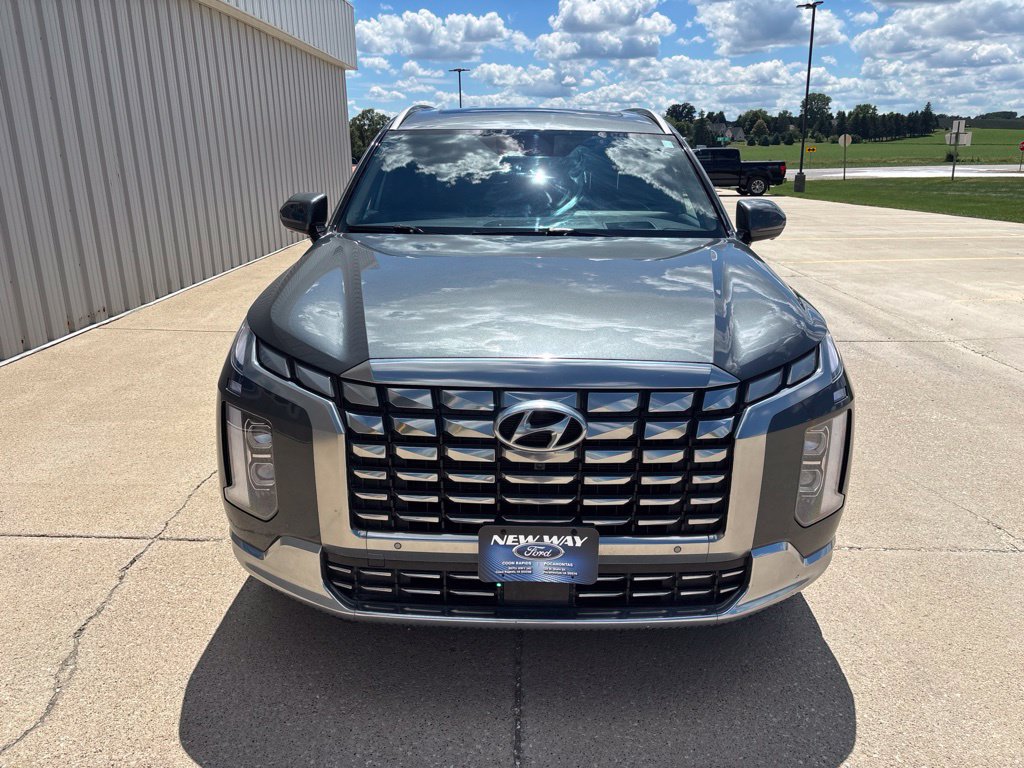 Used 2023 Hyundai Palisade Calligraphy AWD/4WD image 2