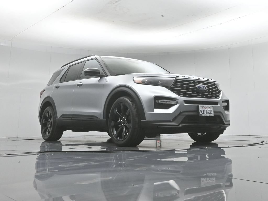Certified 2023 Ford Explorer ST-Line w/ Class IV Trailer Tow Package RWD image 46