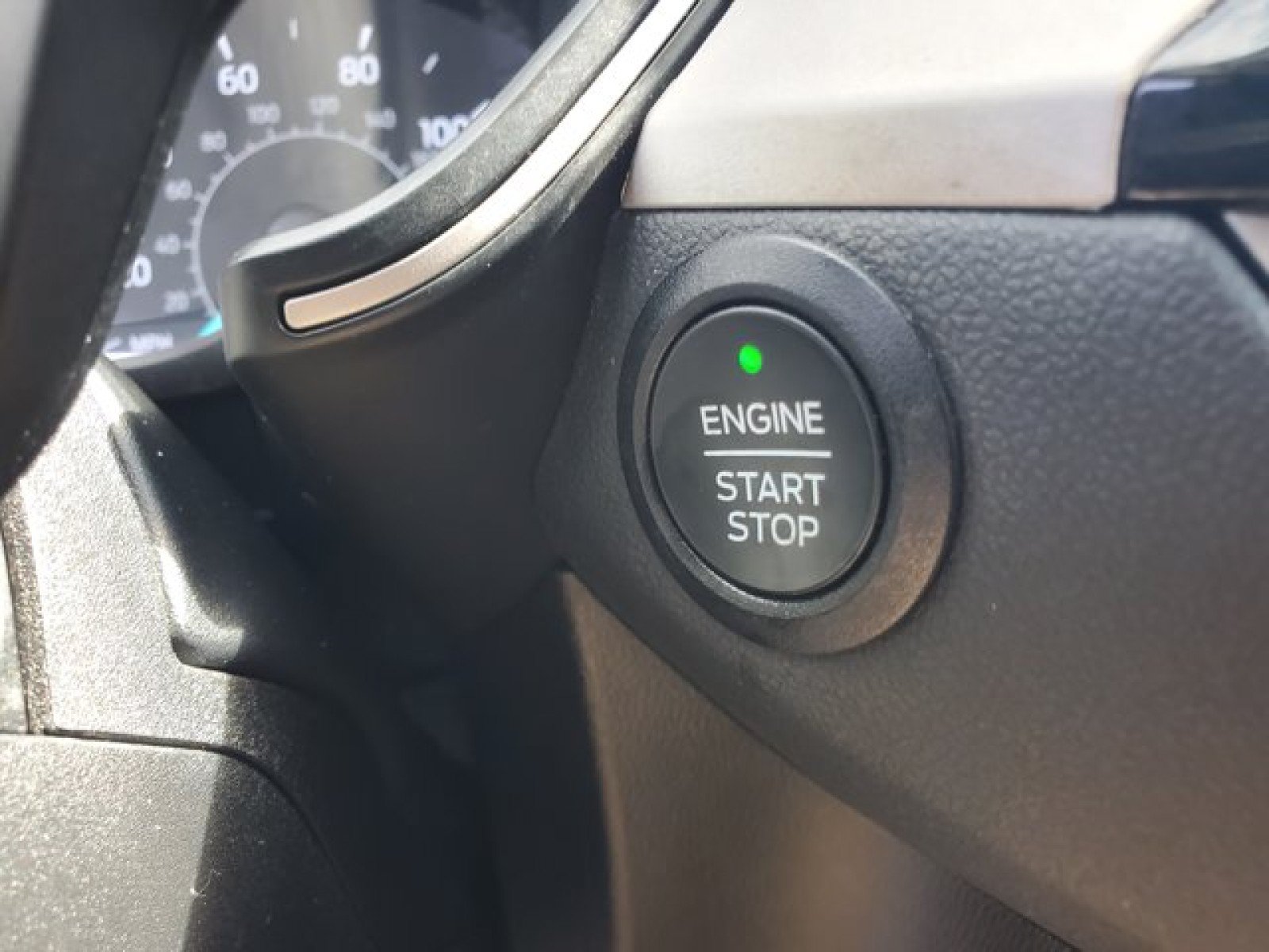 Certified 2022 Ford Escape SEL FWD image 20