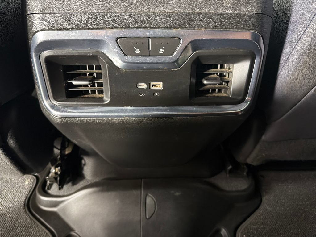 Used 2024 Chevrolet Silverado 3500 High Country AWD/4WD image 17