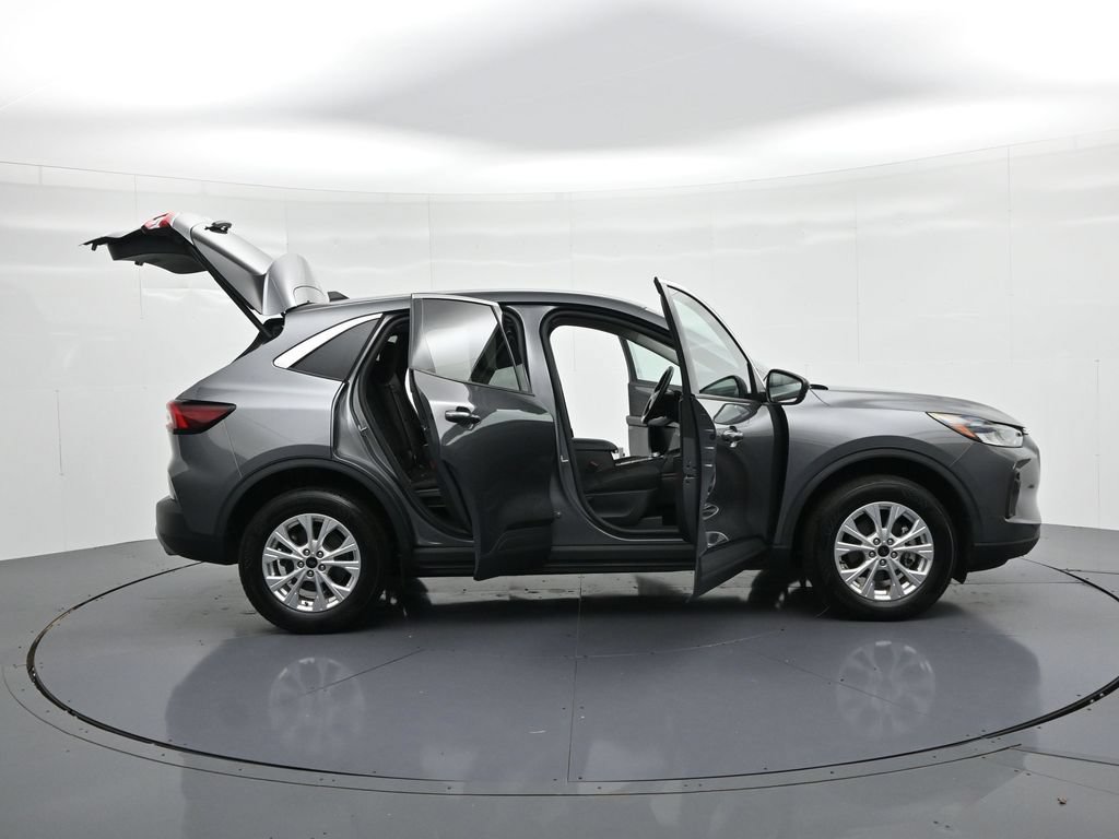 Certified 2024 Ford Escape Active AWD/4WD image 23