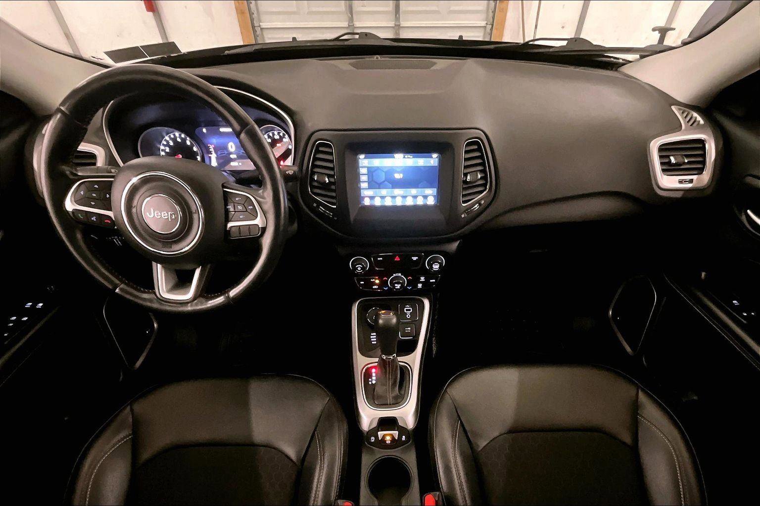 Used 2021 Jeep Compass Latitude w/ Sun and Sound Group image 14