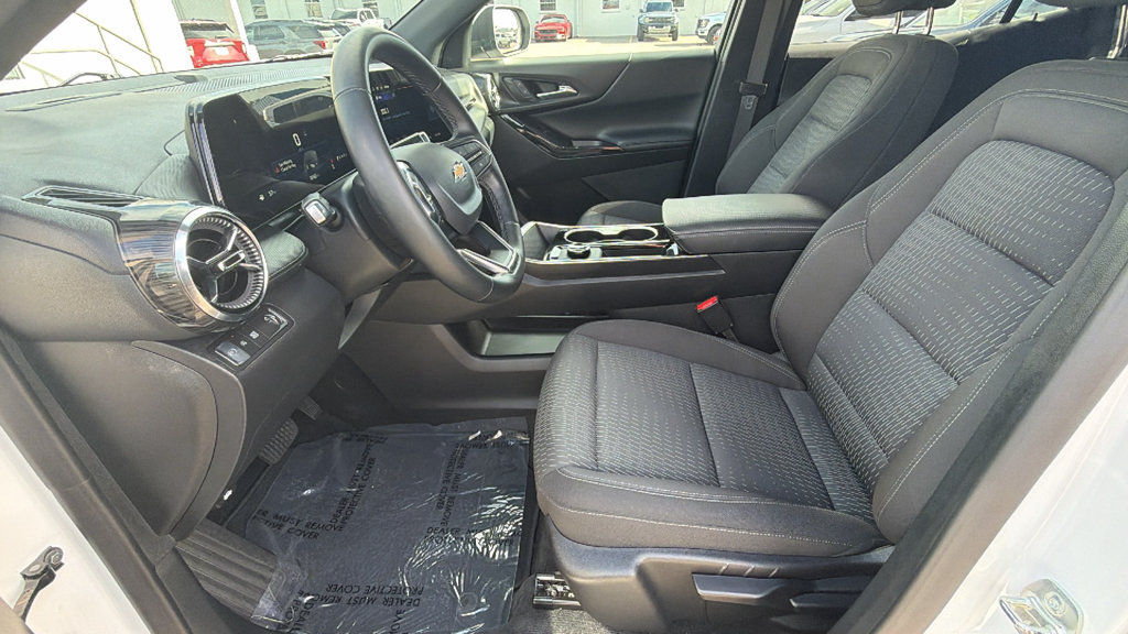 Used 2026 Chevrolet Equinox LT FWD image 22