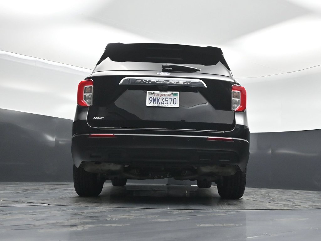 Certified 2024 Ford Explorer XLT RWD image 50