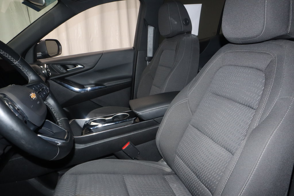 Used 2025 Chevrolet Equinox LT FWD image 20