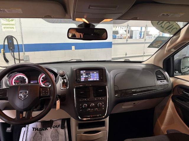 Used 2020 Dodge Grand Caravan SE FWD image 15