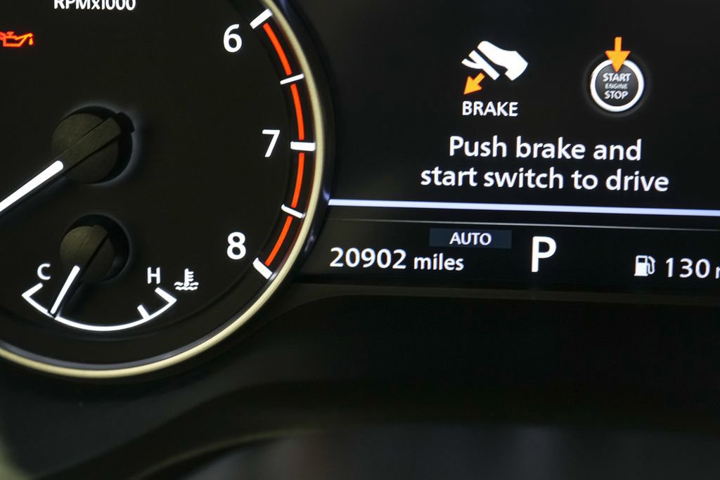 Used 2025 Nissan Rogue SV image 23