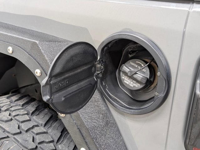 Used 2019 Jeep Wrangler Unlimited Rubicon w/ Safety Group AWD/4WD image 22