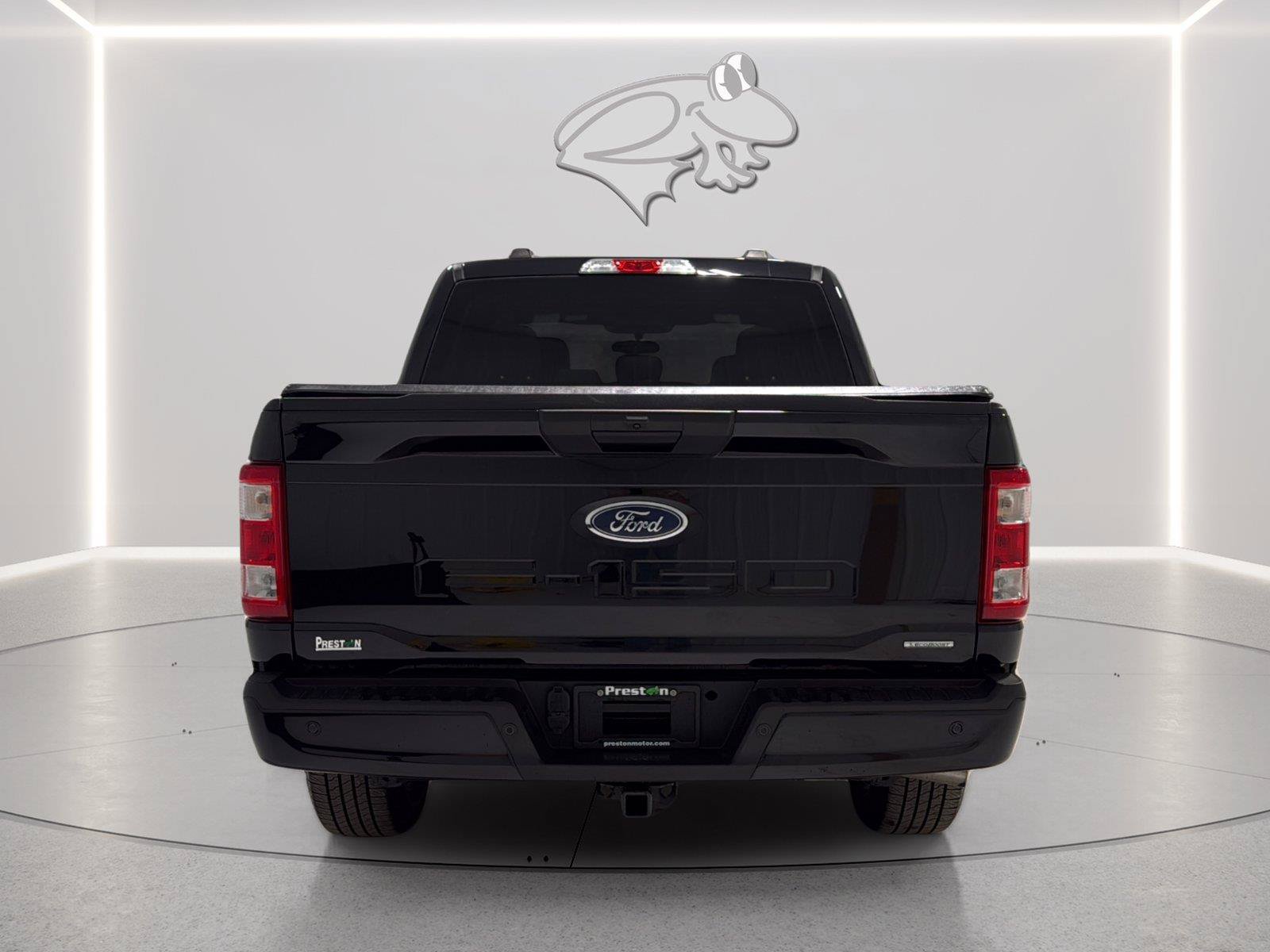 Certified 2022 Ford F150 XL w/ STX Appearance Package RWD image 4