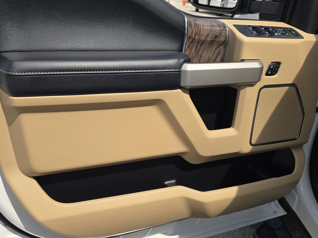 Certified 2019 Ford F350 Lariat w/ Tow Technology Bundle image 15