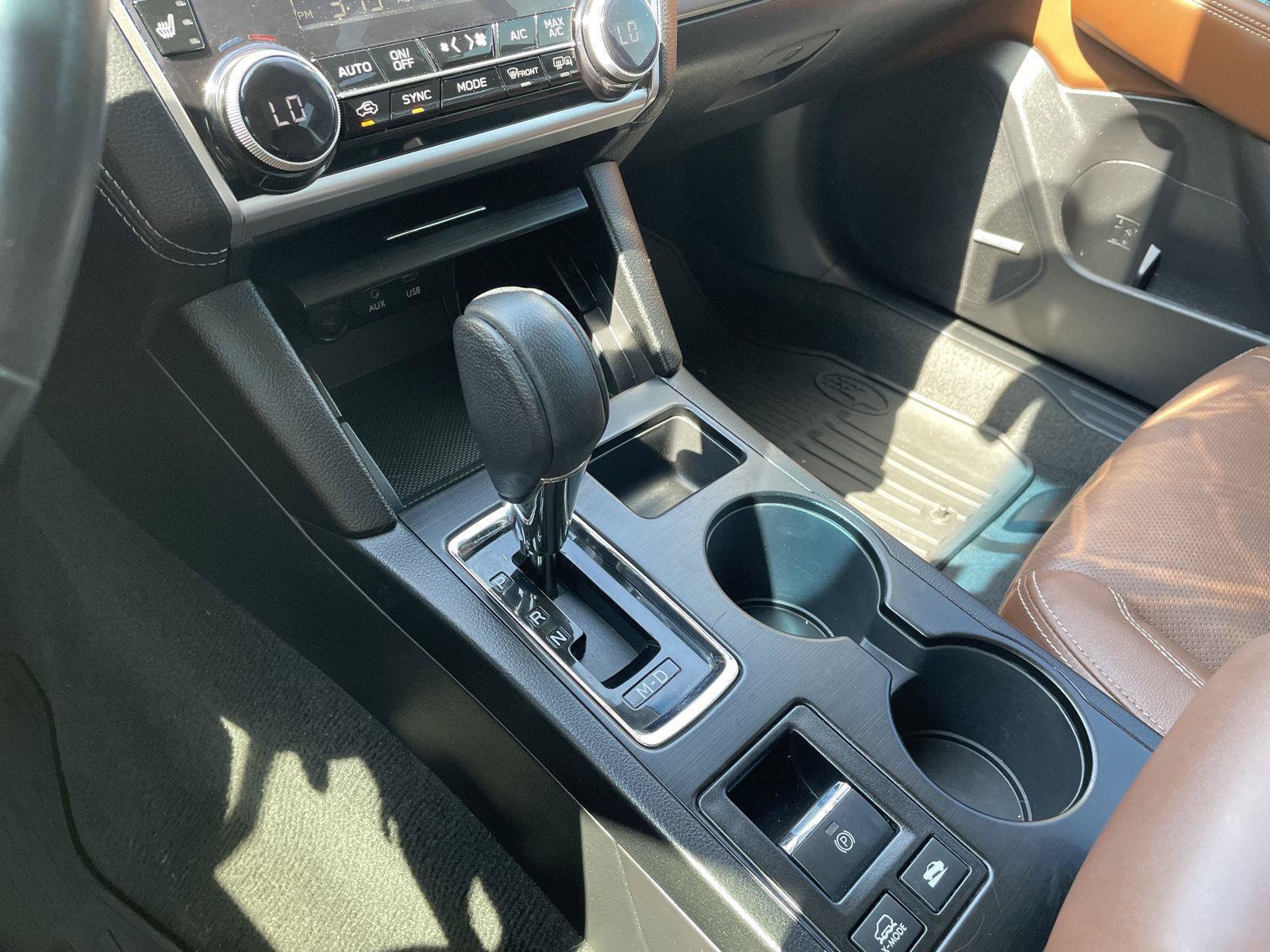 Used 2018 Subaru Outback 3.6R Touring AWD/4WD image 32