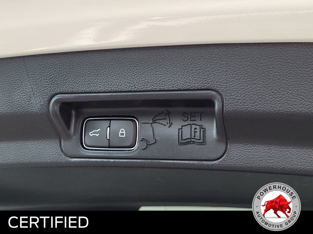 Certified 2022 Ford Explorer Limited w/ Equipment Group 301A RWD image 15