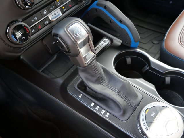 Certified 2023 Ford Bronco Outer Banks w/ Sasquatch Package AWD/4WD image 22