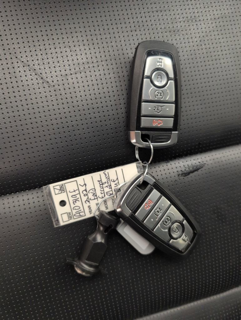 Certified 2025 Ford Escape Platinum image 48