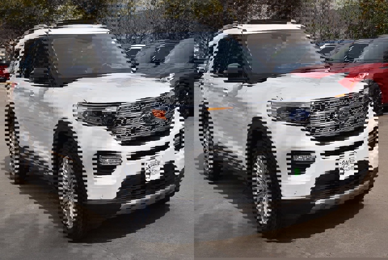 Certified 2023 Ford Explorer Limited w/ Limited Technology Package image 11