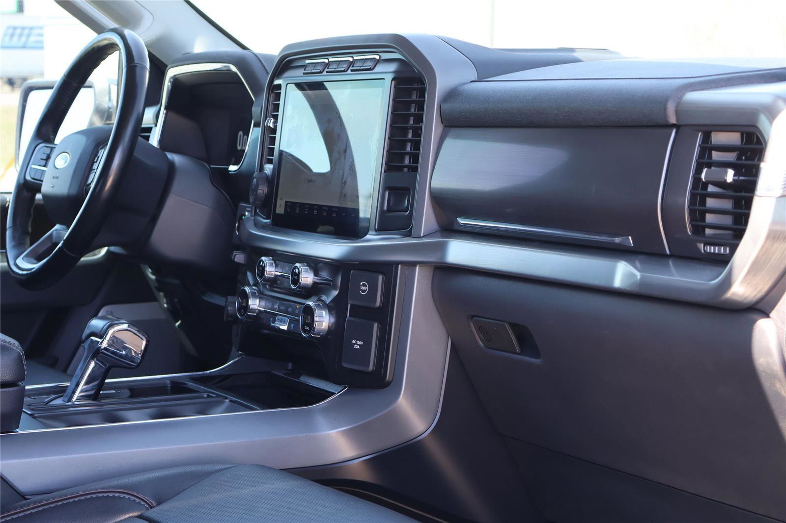 Certified 2021 Ford F150 Lariat image 39