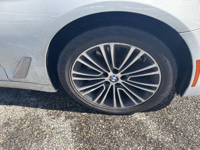 Used 2020 BMW 530i xDrive w/ Convenience Package image 13