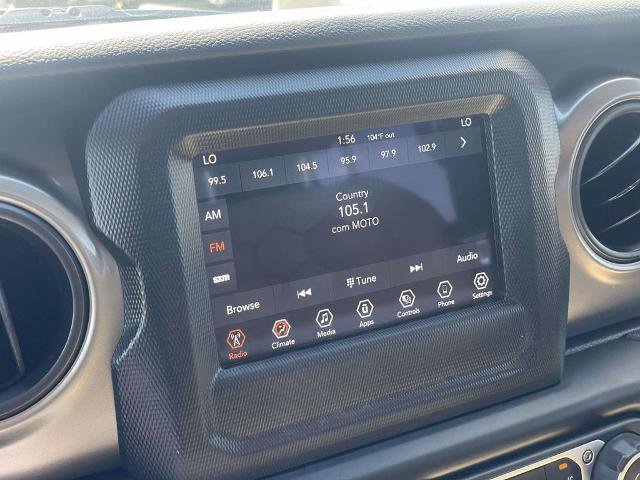 Used 2023 Jeep Gladiator Willys image 11