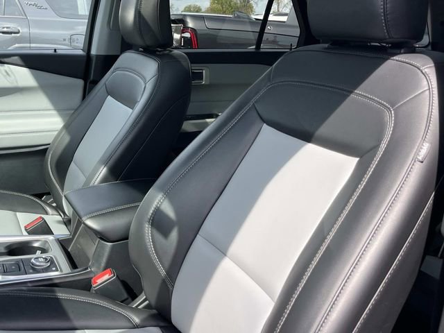 Certified 2024 Ford Explorer XLT w/ Equipment Group 202A image 32