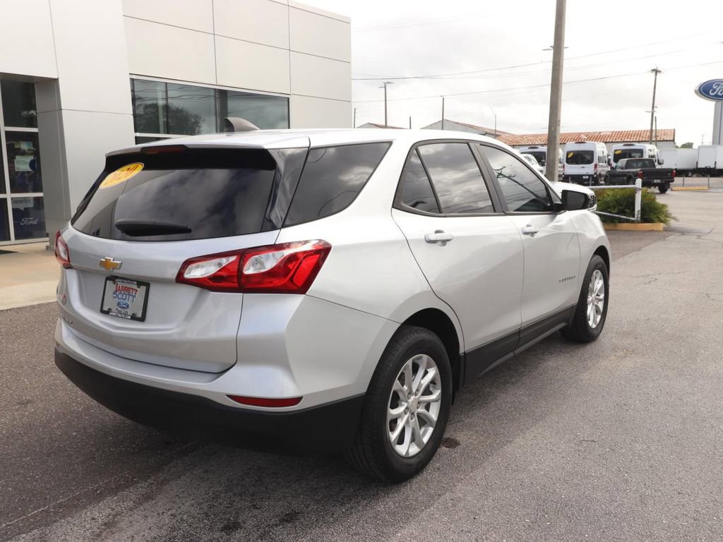Used 2020 Chevrolet Equinox LS w/ LS Convenience Package image 5