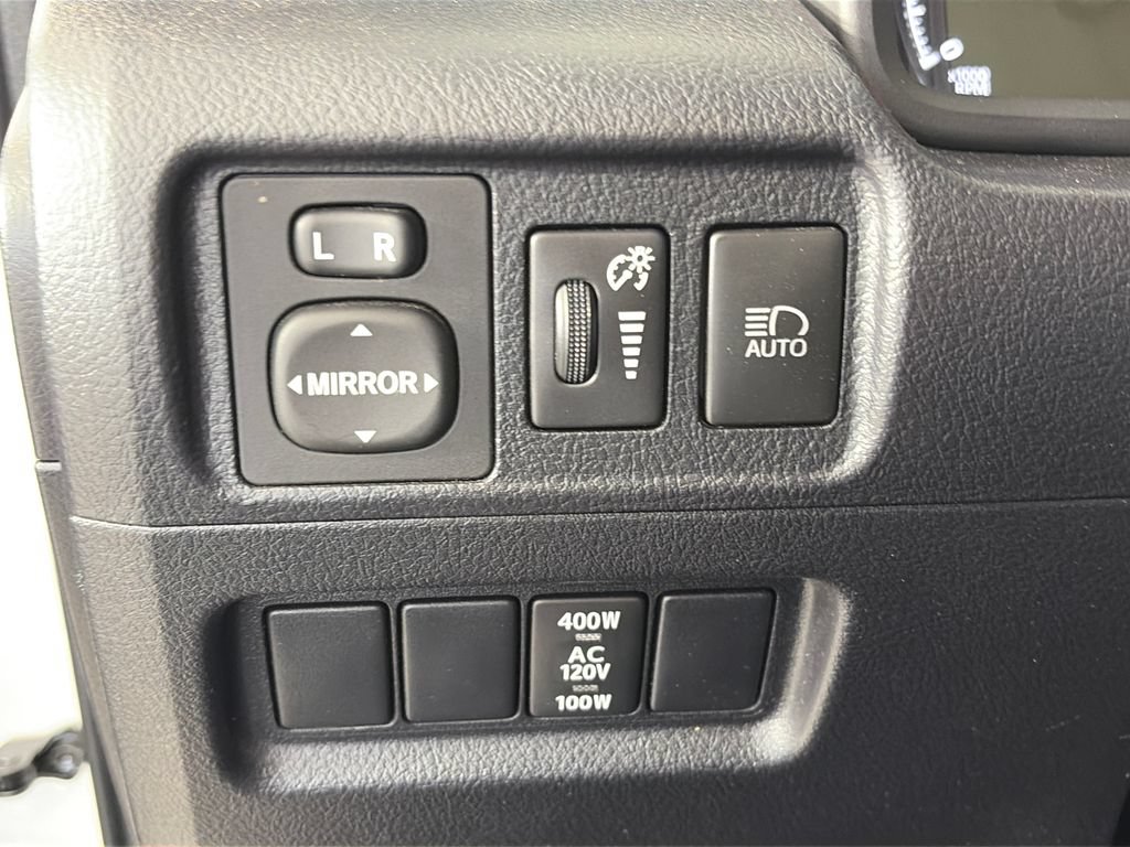 Used 2020 Toyota 4Runner 4WD image 23