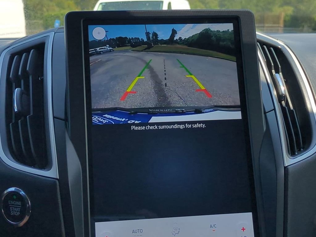 Certified 2024 Ford Edge SE image 22