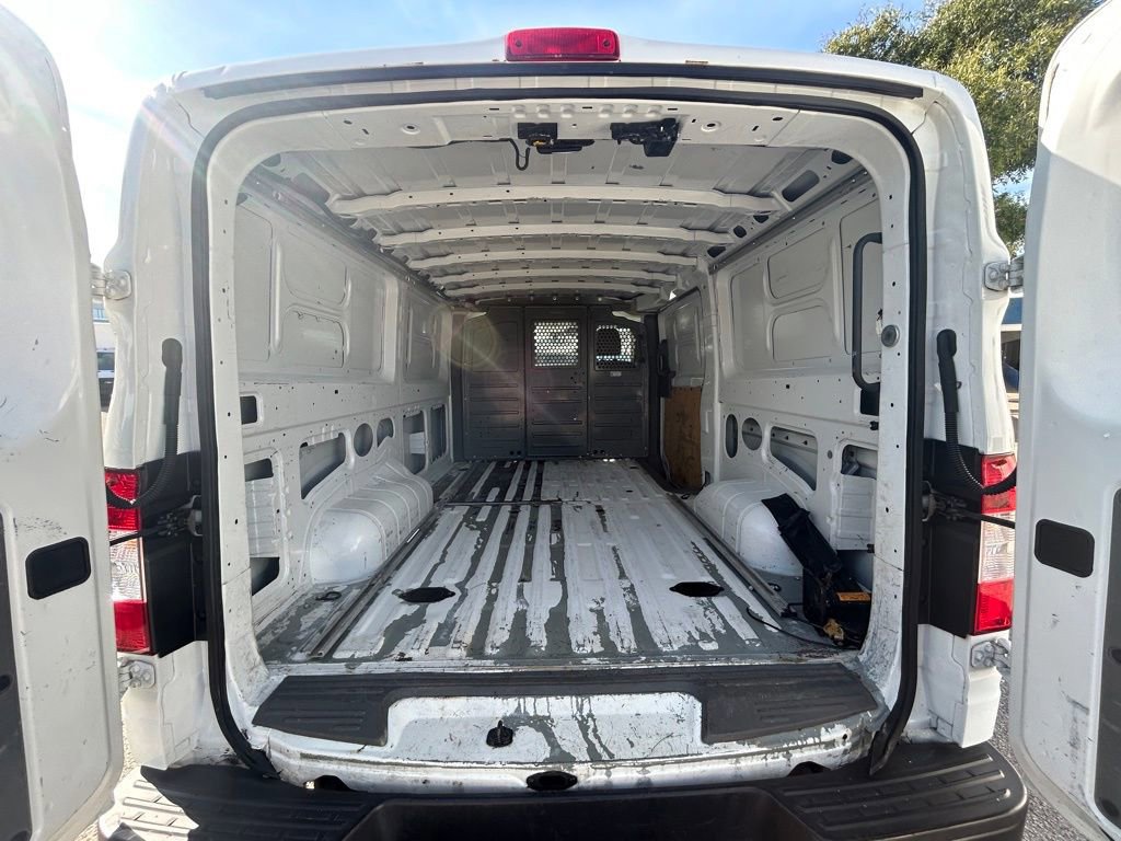 Used 2021 Nissan NV 1500 S image 28