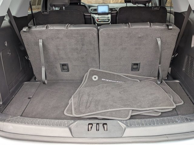 Certified 2022 Ford Explorer XLT w/ Equipment Group 202A image 33