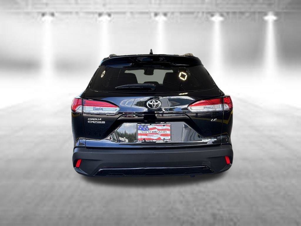 Used 2024 Toyota Corolla Cross LE FWD image 5