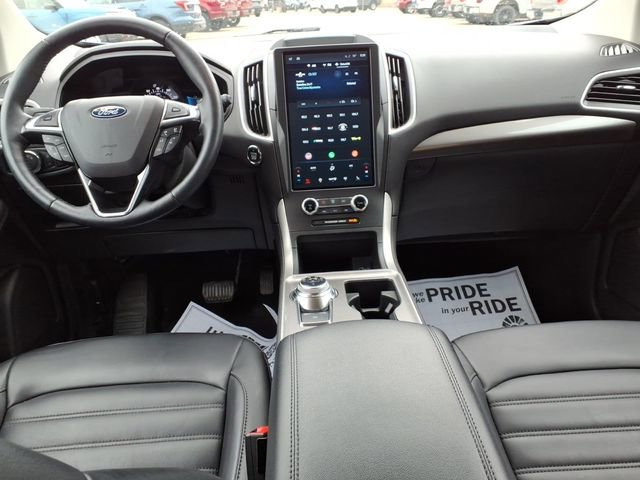 Certified 2024 Ford Edge SEL w/ Convenience Package AWD/4WD image 11
