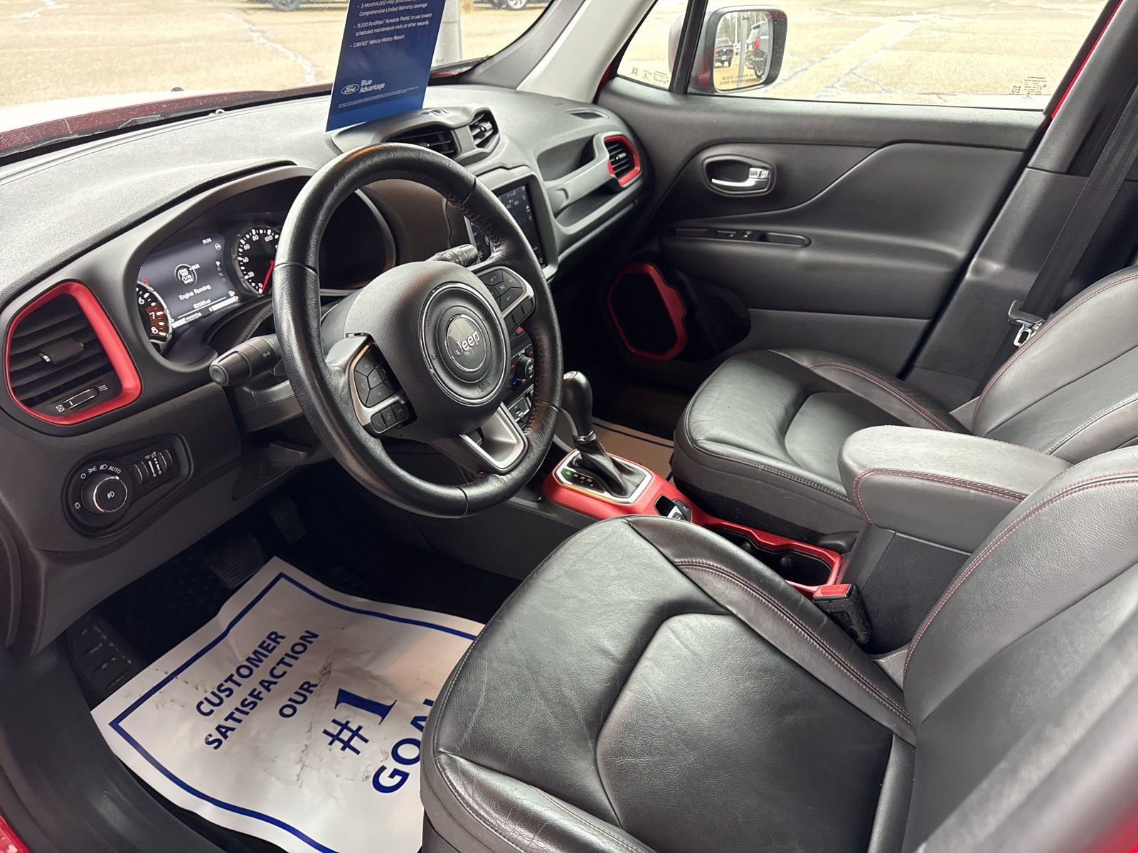 Used 2019 Jeep Renegade Trailhawk image 24