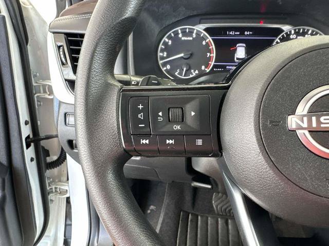 Used 2022 Nissan Rogue SV FWD image 27