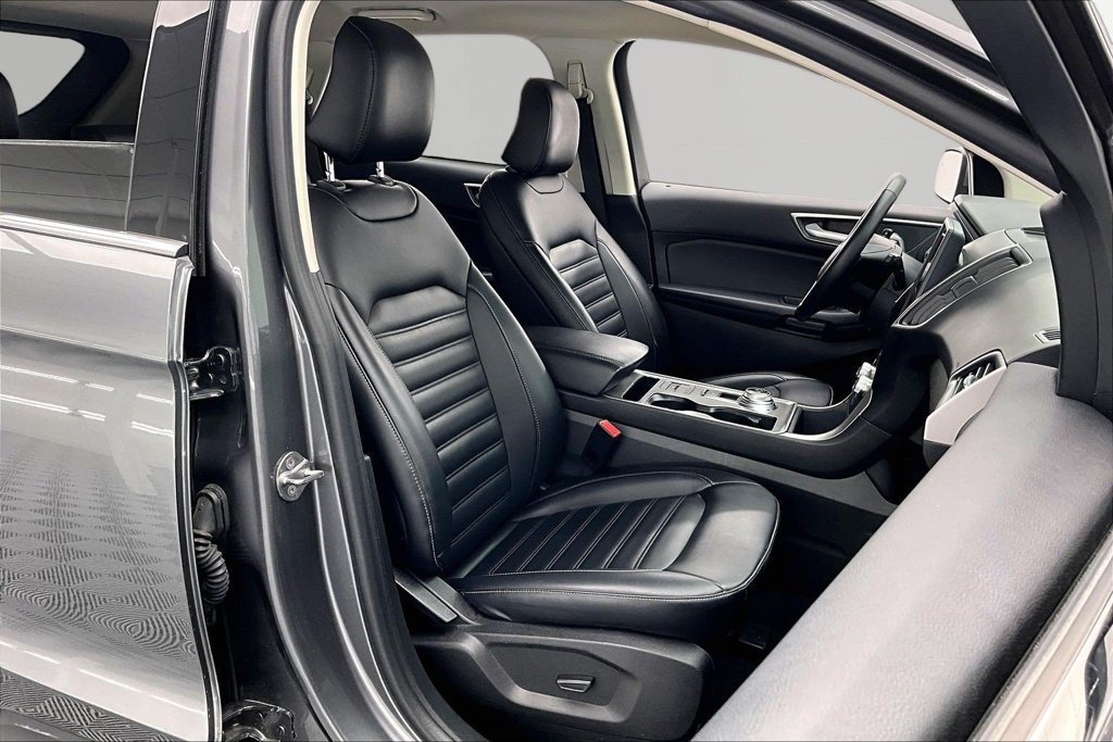 Certified 2024 Ford Edge SEL w/ Convenience Package AWD/4WD image 7