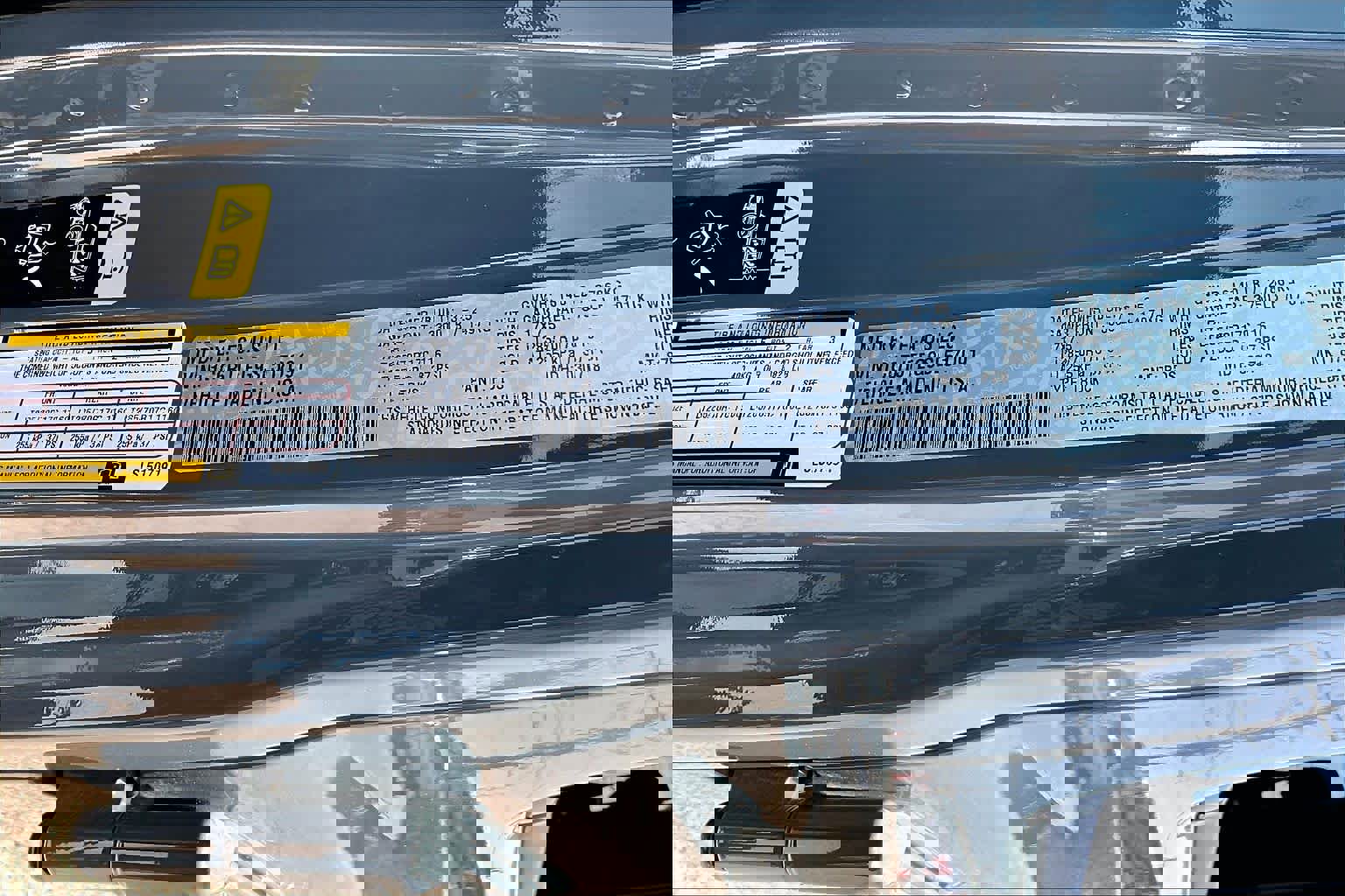 Used 2025 Jeep Gladiator Mojave AWD/4WD image 33