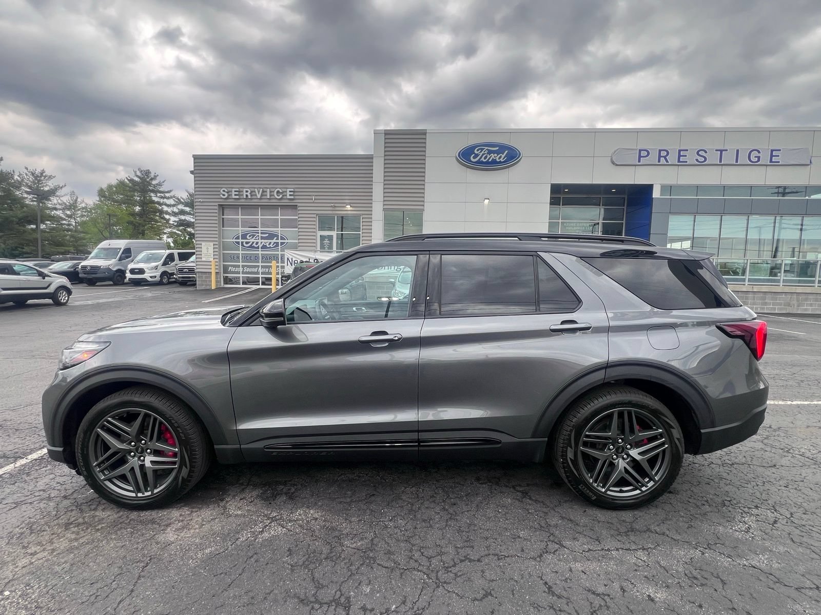 Certified 2025 Ford Explorer ST w/ Sun And Sound Package AWD/4WD image 10