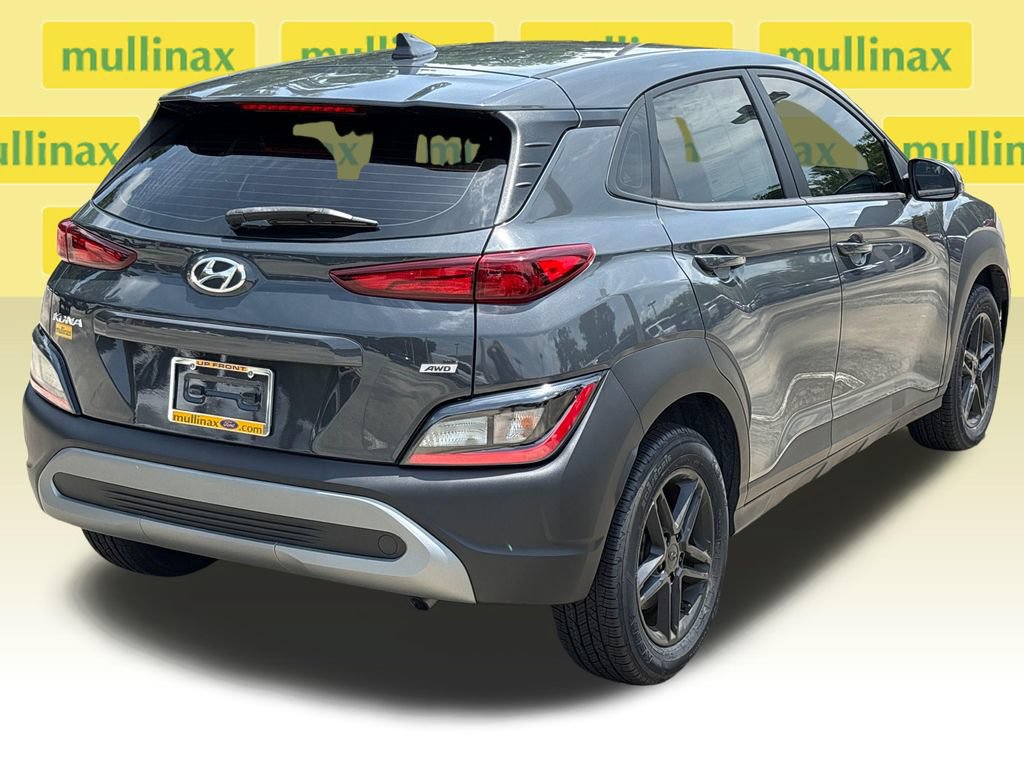 Used 2023 Hyundai Kona SE AWD/4WD image 7