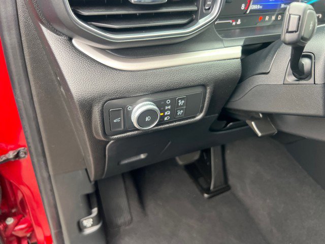 Certified 2022 Ford Explorer XLT w/ Equipment Group 202A image 13