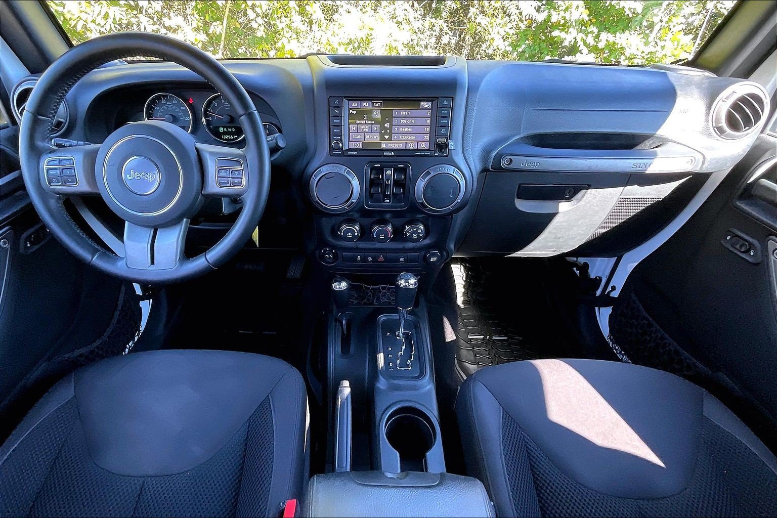 Used 2017 Jeep Wrangler Unlimited Sport AWD/4WD image 15