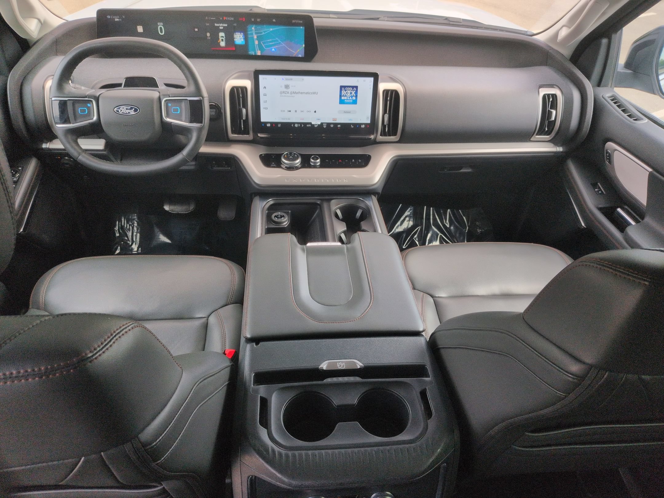Certified 2025 Ford Expedition Active AWD/4WD image 32