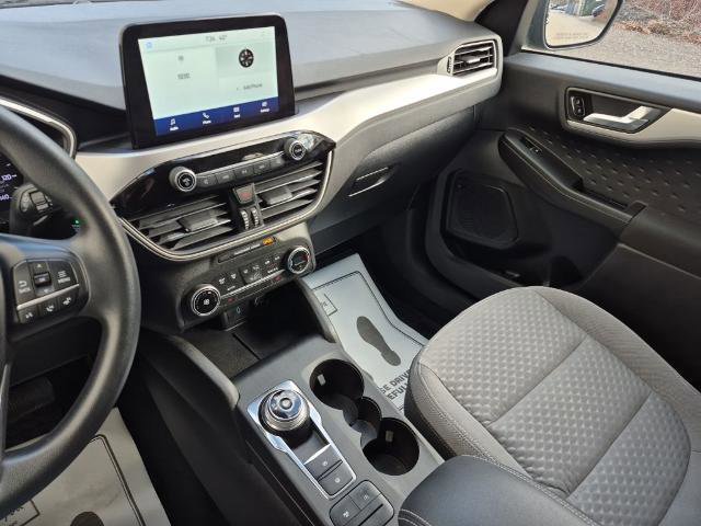 Certified 2020 Ford Escape SE image 23
