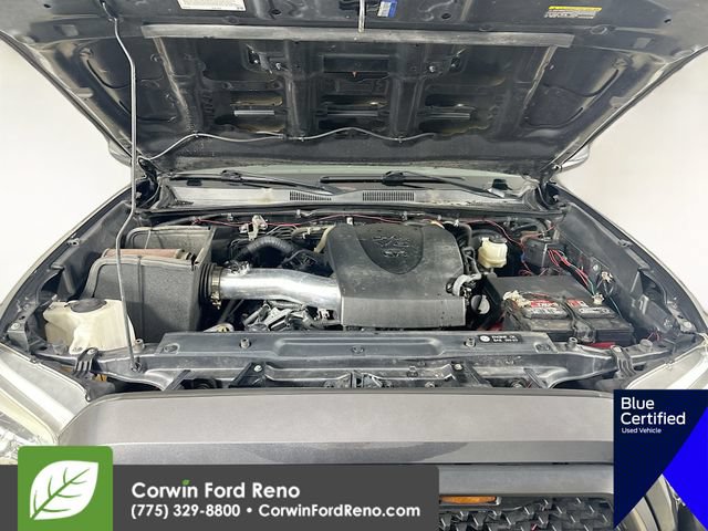 Used 2017 Toyota Tacoma TRD Sport AWD/4WD image 33
