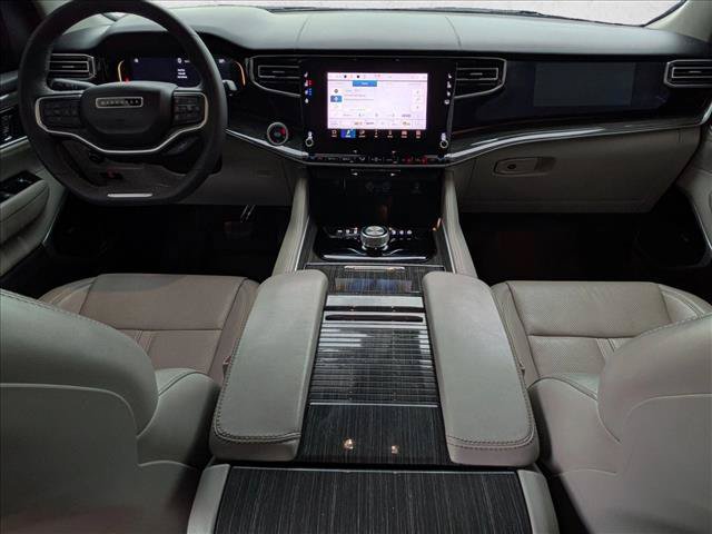 Used 2022 Jeep Wagoneer Series III w/ Premium Group I RWD image 17