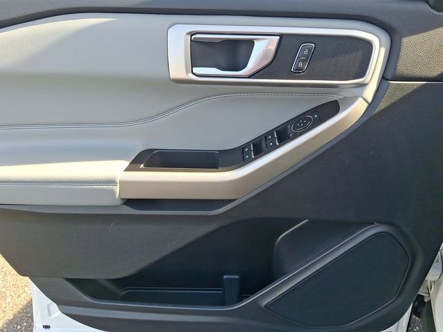 Certified 2023 Ford Explorer XLT w/ Equipment Group 202A AWD/4WD image 12