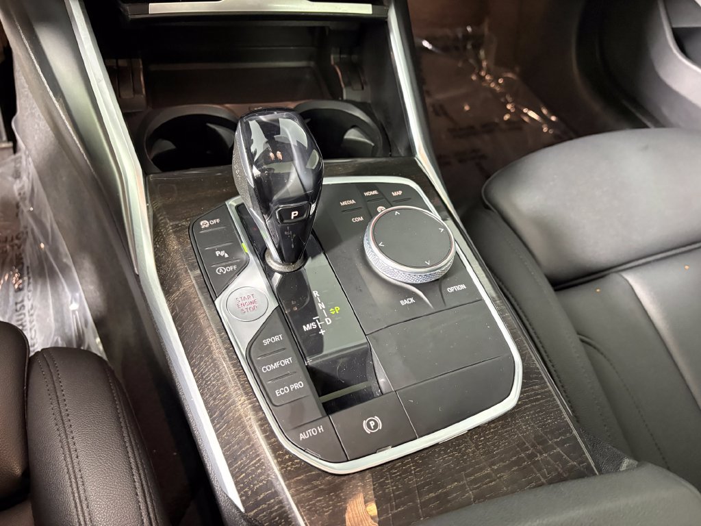 Used 2019 BMW 330i xDrive Sedan w/ Driving Assistance Package AWD/4WD image 20