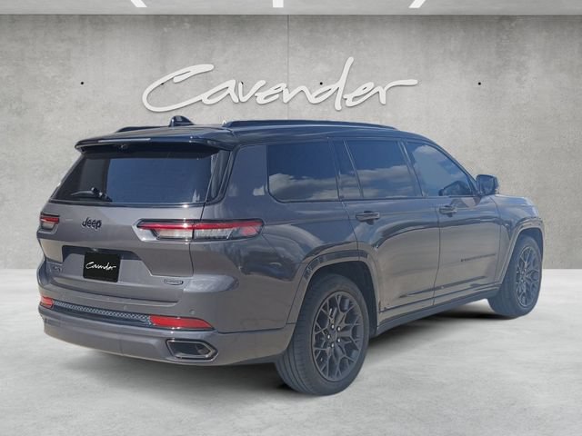 Used 2023 Jeep Grand Cherokee L Summit w/ Advanced Protech Group IV AWD/4WD image 17